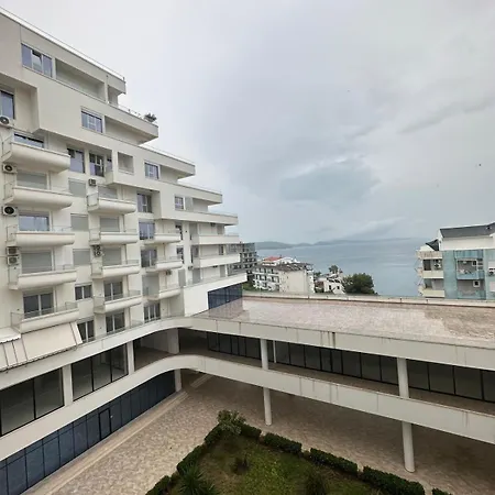 Terraces Seaview ساراندا