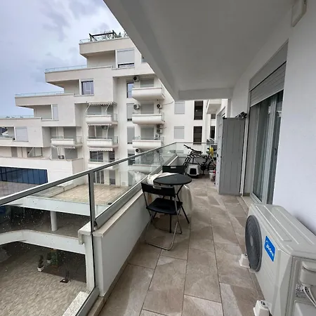 Terraces Seaview ساراندا