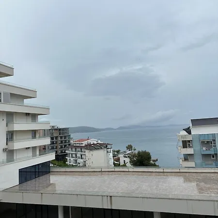 شقة Terraces Seaview ساراندا